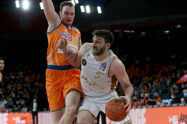 格相似的埃 格相似的埃