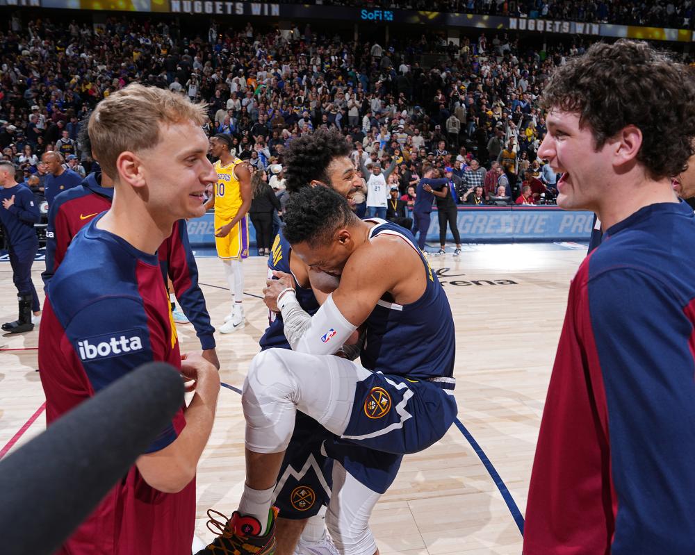 虽然猛龙在 虽然猛龙在