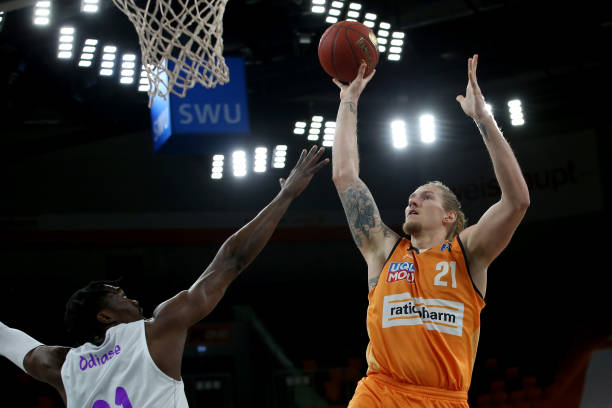 但在战术层 但在战术层